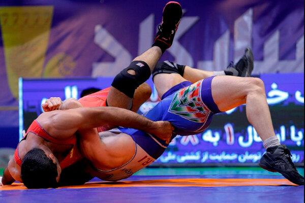 الاتحاد العالمي للمصارعة الحرة يشيد بمصارعي ايران